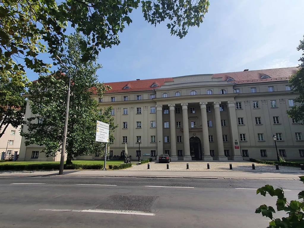 Poznań Al. Niepodległości 26, Hanka Dom studencki UAM - nadzór konserwatorski